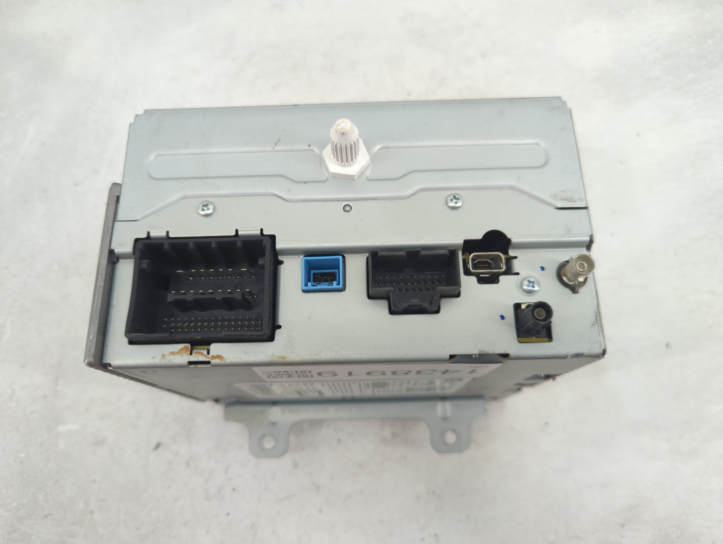 2014 Chevrolet Equinox Radio AM FM Cd Player Receiver Replacement P/N:23206821 GA-130-COLR-NS, ACJ-GA-130-COLR Fits OEM Used