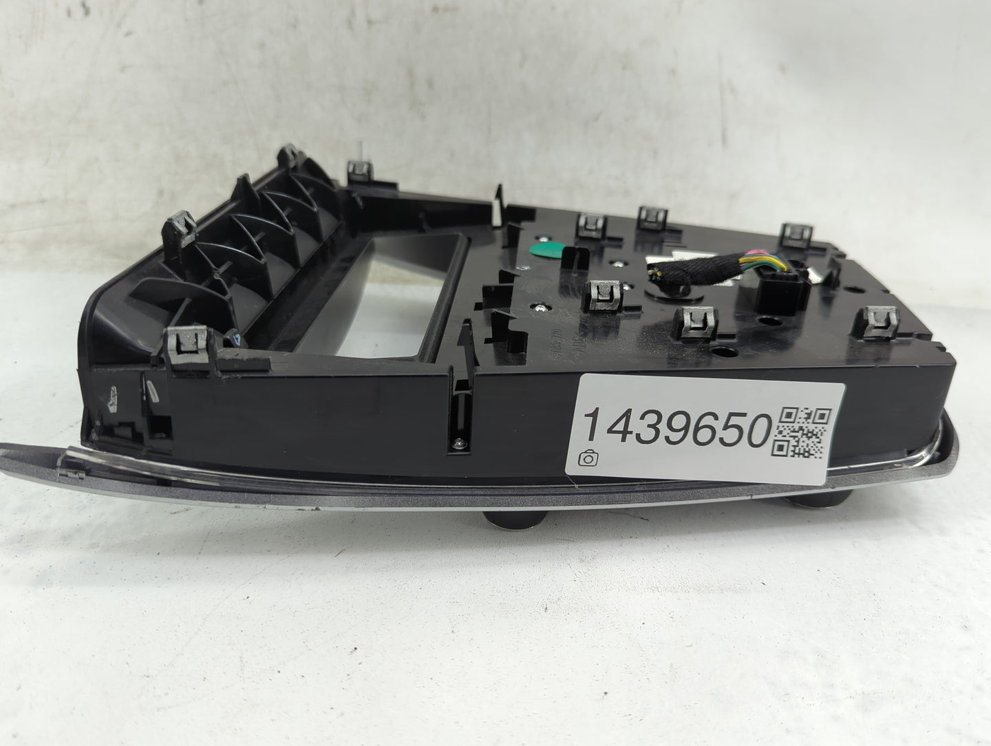 2012-2015 Chevrolet Equinox Radio Control Panel - Oemusedautoparts1.com