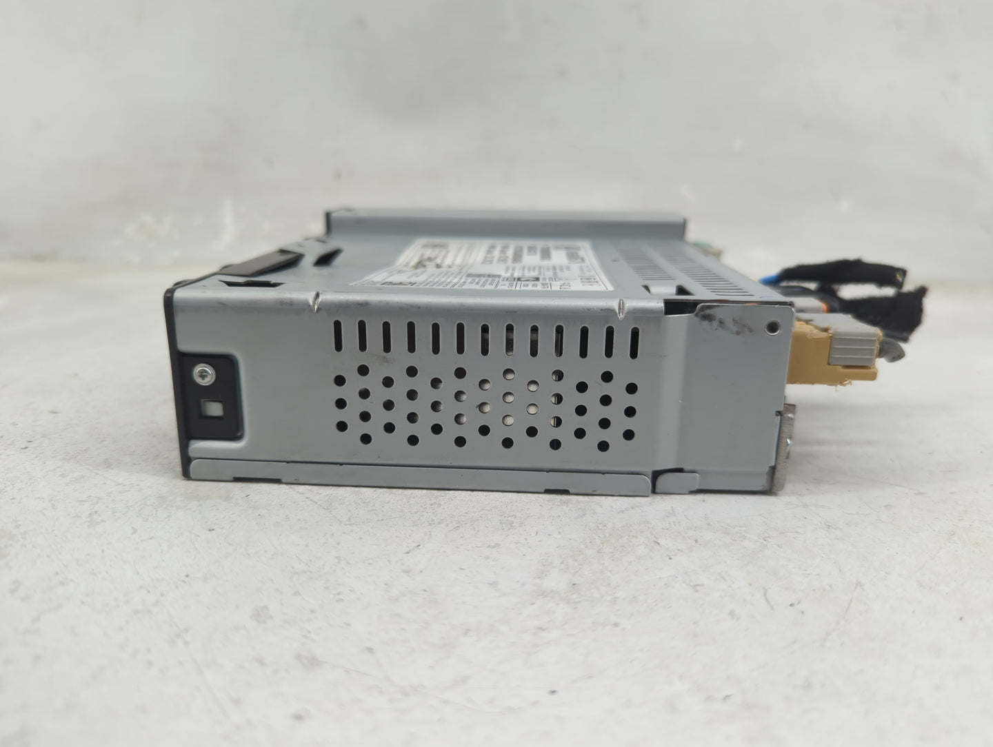 2014 Chevrolet Equinox Radio AM FM Cd Player Receiver Replacement P/N:85588678 7310500000000X, 555343750, H122083400004564 F