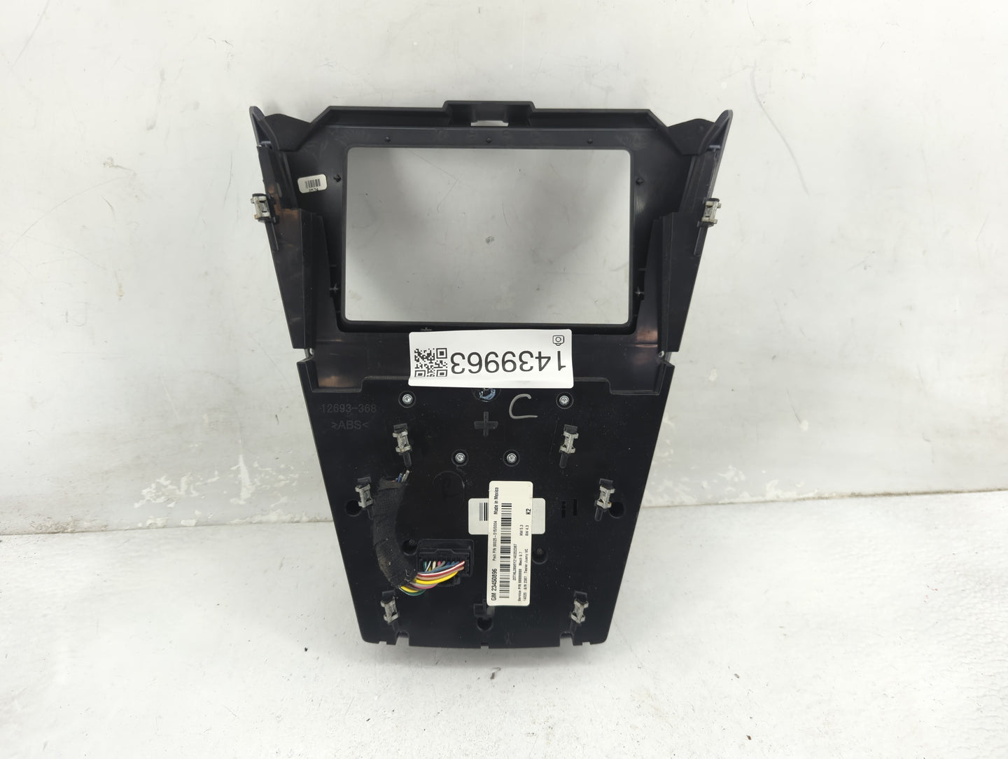 2012-2015 Chevrolet Equinox Radio Control Panel - Oemusedautoparts1.com