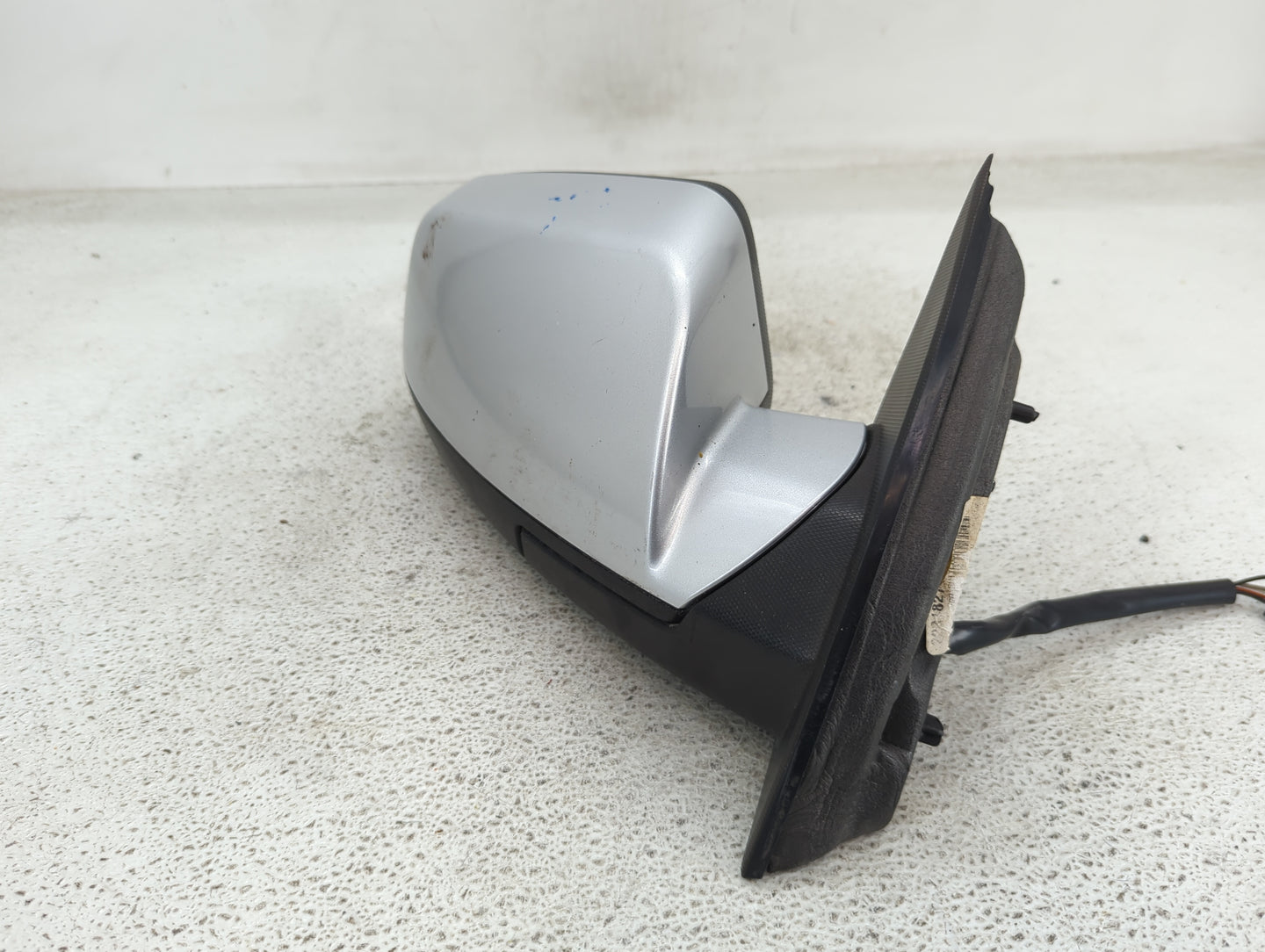 2011-2014 Chevrolet Equinox Passenger Side View Mirror - Right Door Mirror OEM Used - Oemusedautoparts1.com