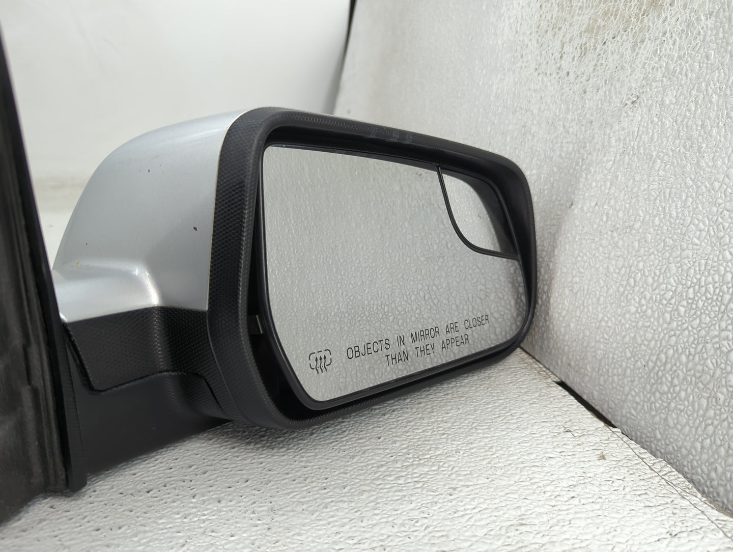 2011-2014 Chevrolet Equinox Passenger Side View Mirror - Right Door Mirror OEM Used - Oemusedautoparts1.com