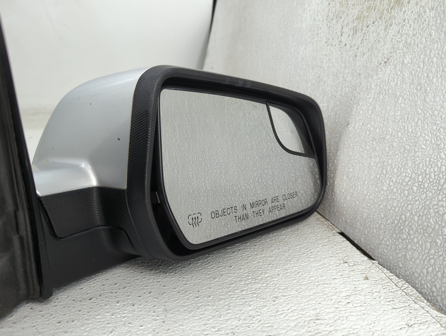 2011-2014 Chevrolet Equinox Passenger Side View Mirror - Right Door Mirror OEM Used - Oemusedautoparts1.com