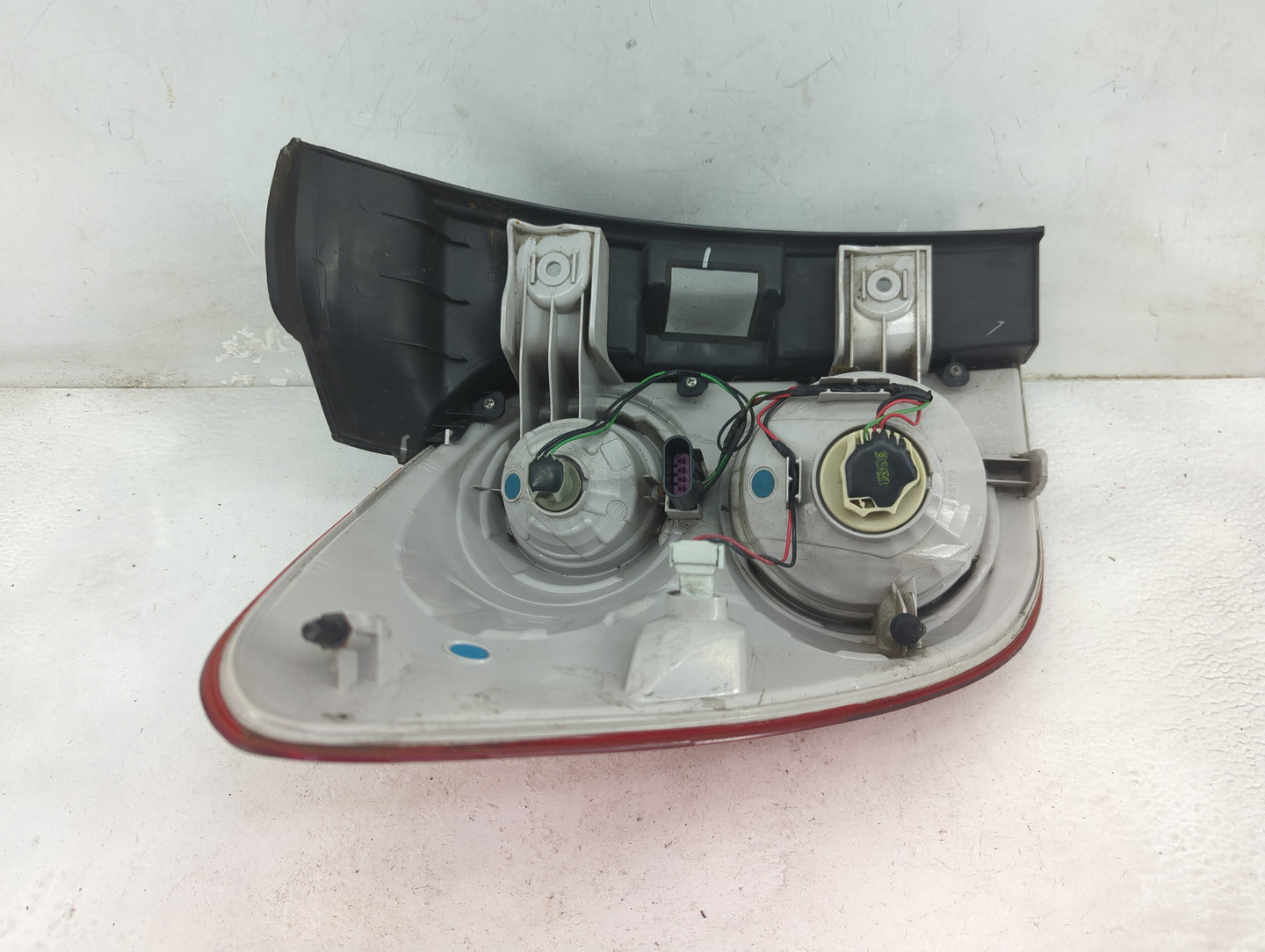 2010-2015 Chevrolet Equinox Tail Light Assembly Passenger Right OEM P/N:P7894 Fits Fits 2010 2011 2012 2013 2014 2015 OEM Us