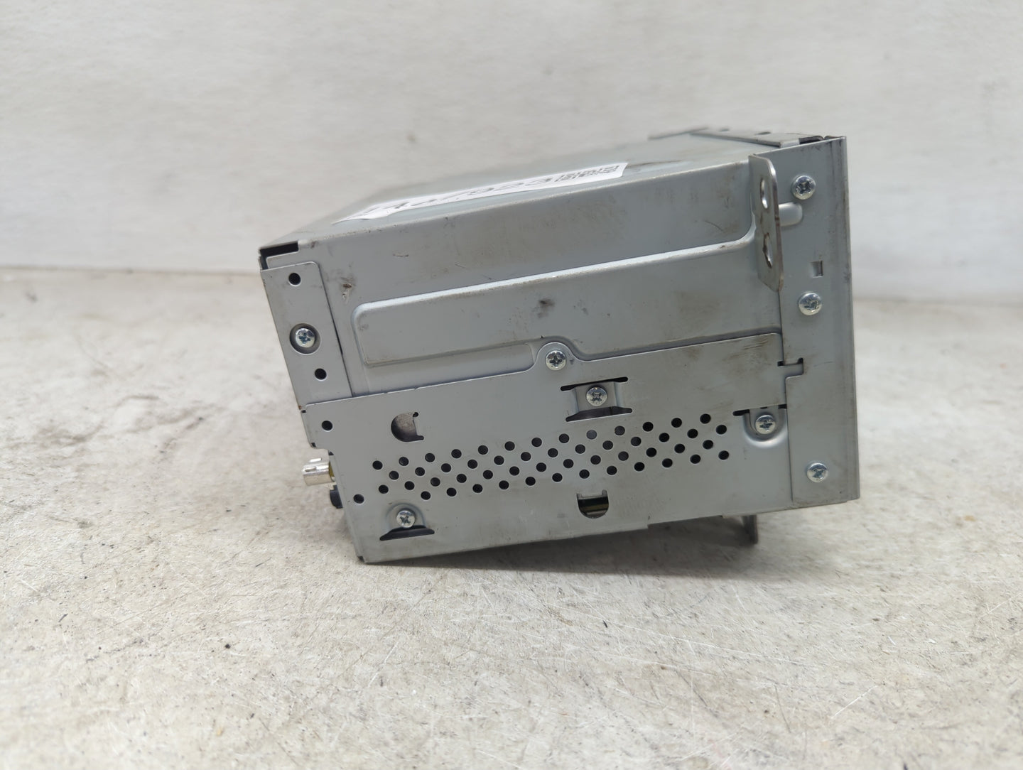 2014 Chevrolet Equinox Radio AM FM Cd Player Receiver Replacement P/N:23206821 GA-130-COLR-NS, ACJ-GA-130-COLR Fits OEM Used