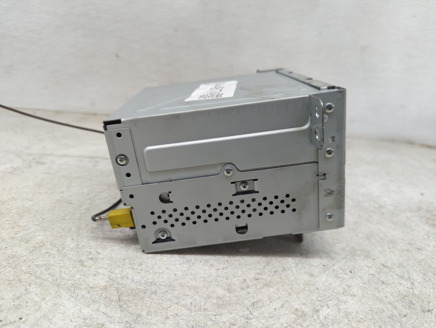 2013-2015 Chevrolet Equinox Radio AM FM Cd Player Receiver Replacement P/N:22976137 Fits Fits 2013 2014 2015 2016 OEM Used A