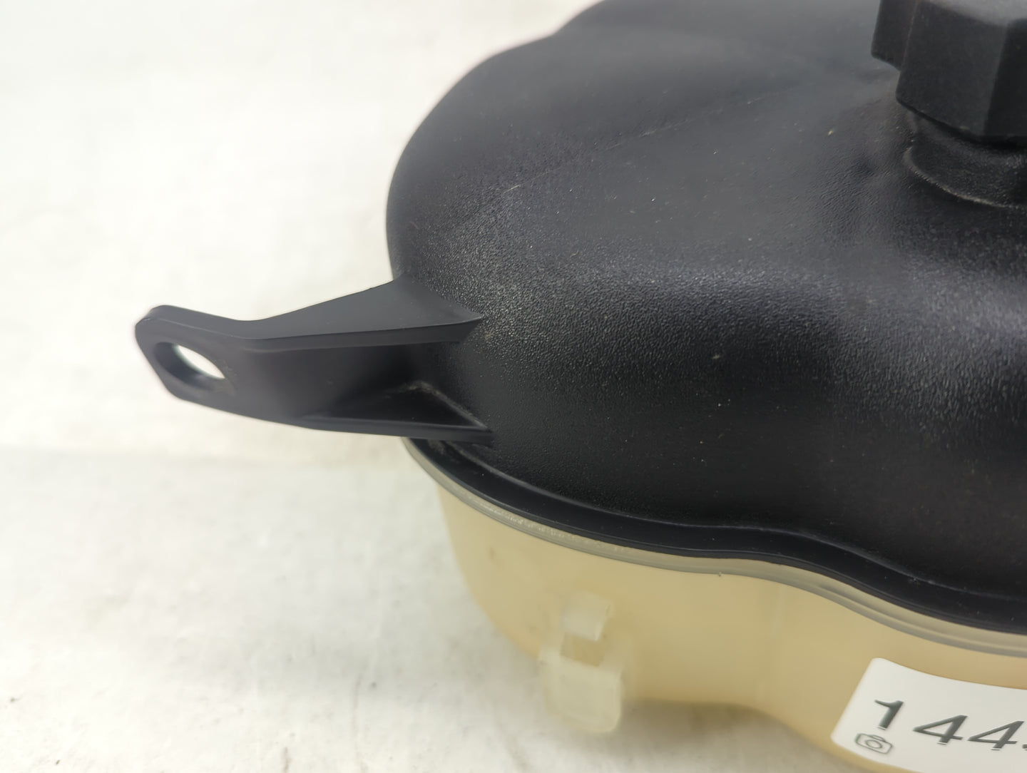 2010 Chevrolet Equinox Radiator Coolant Overflow Expansion Tank Bottle - Oemusedautoparts1.com