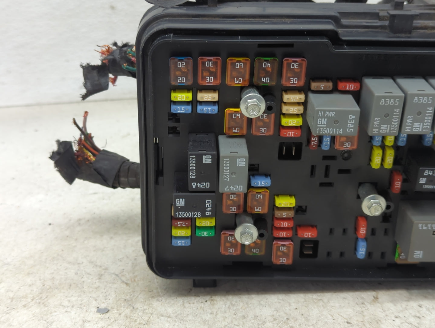 2013-2016 Chevrolet Equinox Fusebox Fuse Box Panel Relay Module P/N:22929763 Fits Fits 2013 2014 2015 2016 OEM Used Auto Par