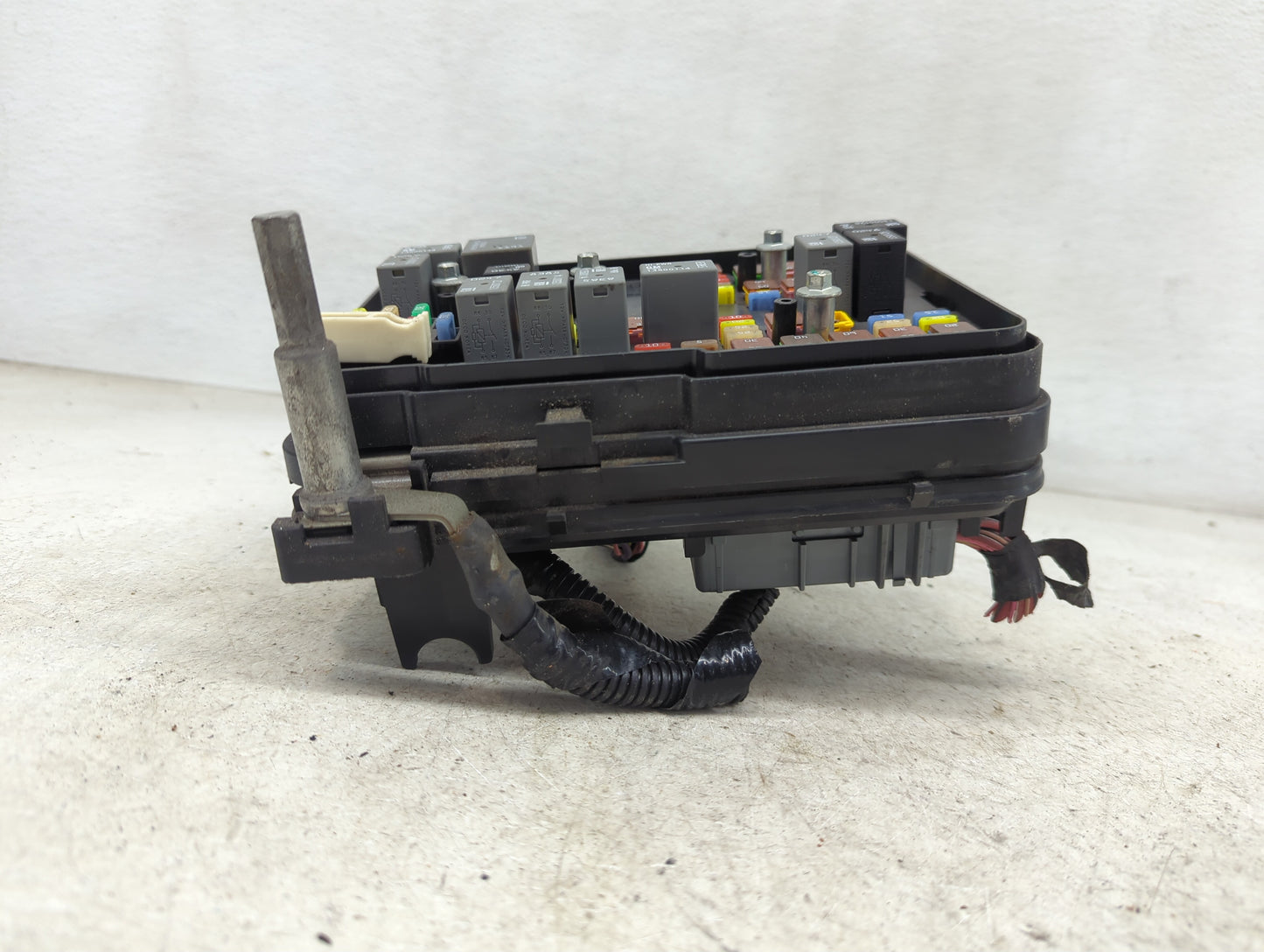 2013-2016 Chevrolet Equinox Fusebox Fuse Box Panel Relay Module P/N:13306941 13500114, 13500127 Fits Fits 2013 2014 2015 201