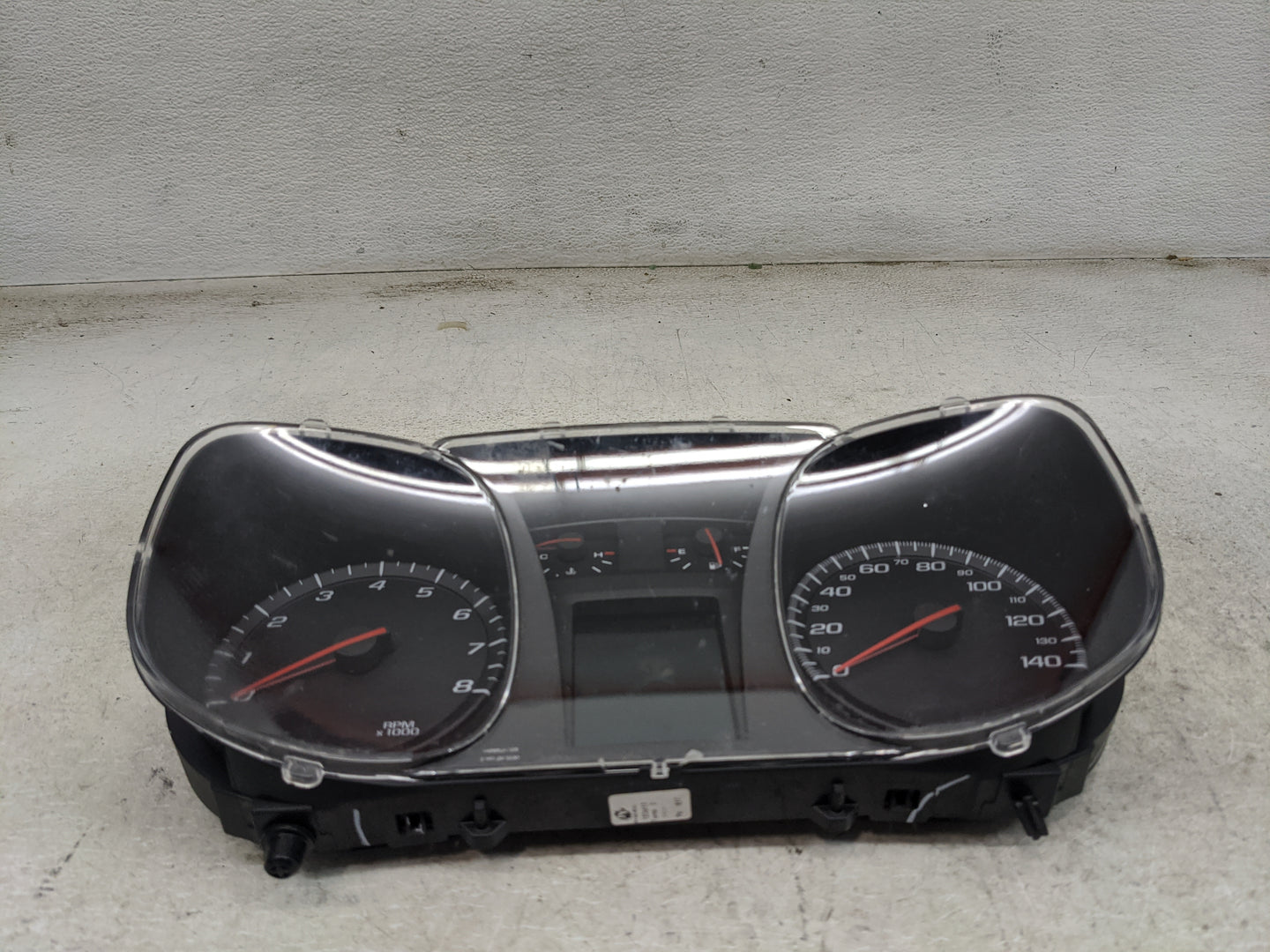 2013-2017 Chevrolet Equinox Instrument Cluster Speedometer Gauges P/N:22956682 8127031397 Miles:128K Fits OEM Used Auto Part
