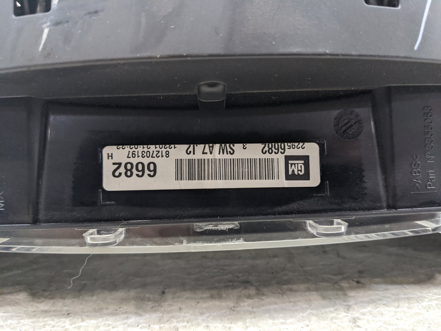 2013-2017 Chevrolet Equinox Instrument Cluster Speedometer Gauges P/N:22956682 8127031397 Miles:128K Fits OEM Used Auto Part