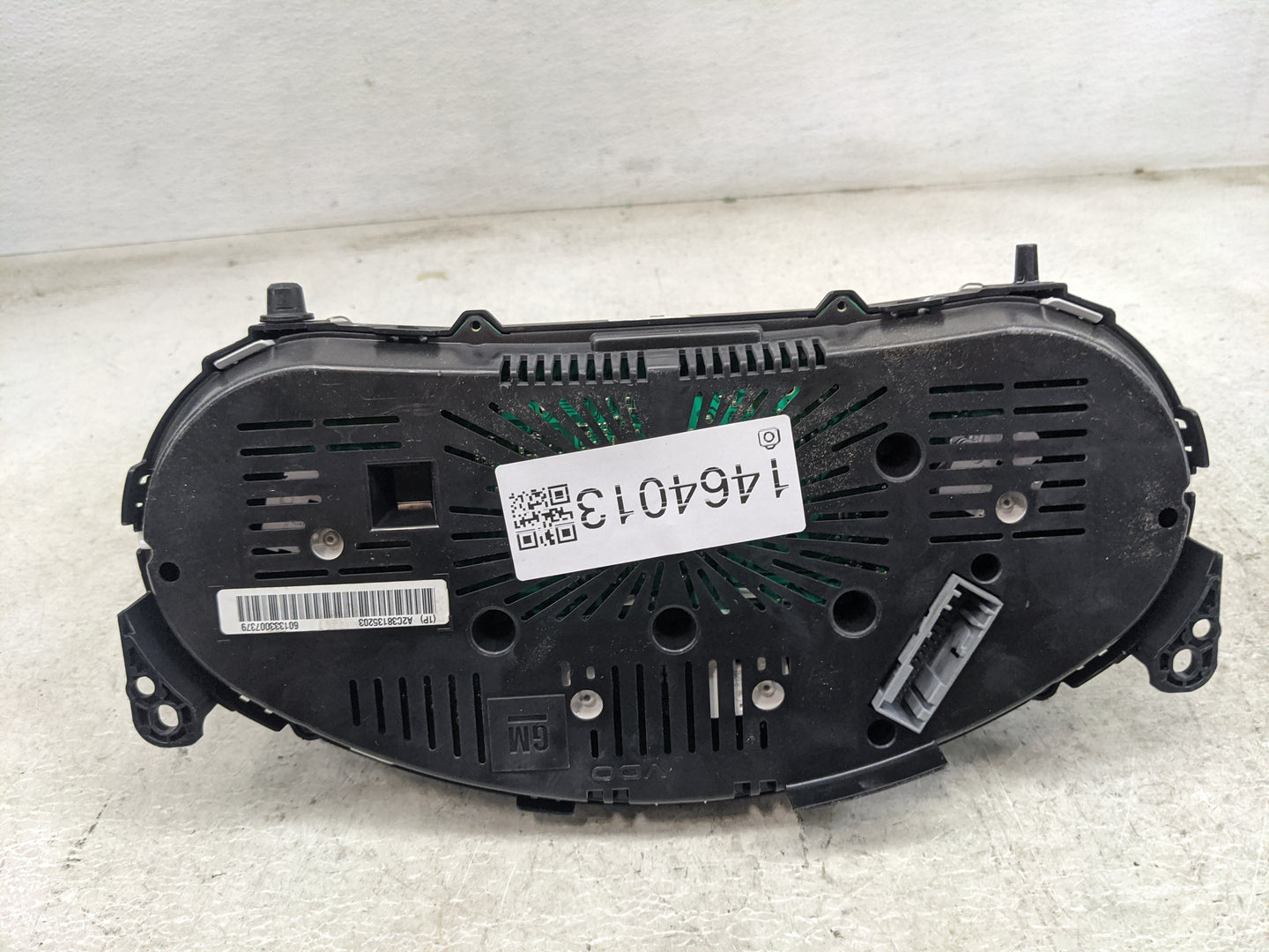 2013-2017 Chevrolet Equinox Instrument Cluster Speedometer Gauges P/N:22956682 8127031397 Miles:128K Fits OEM Used Auto Part