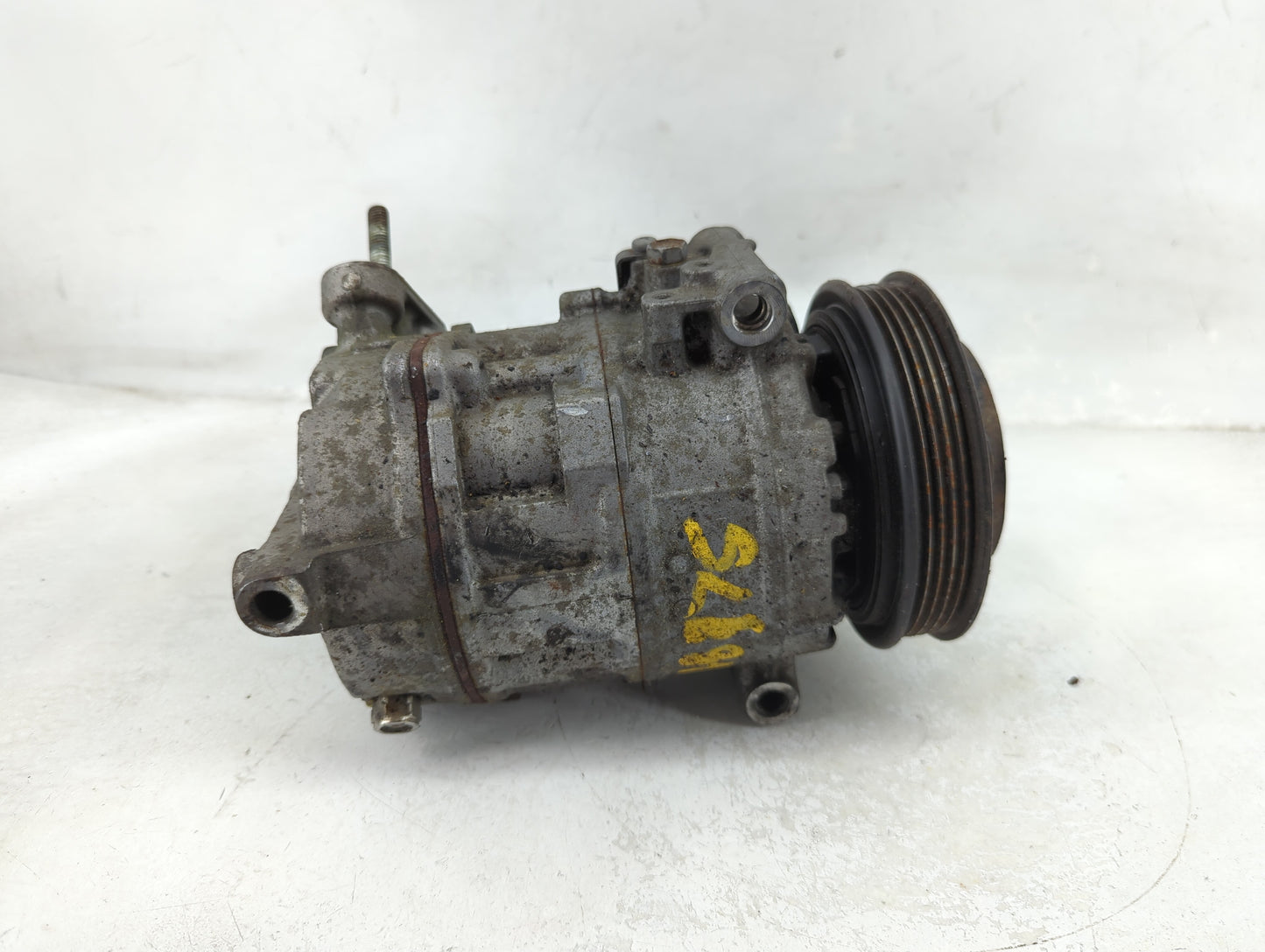 2012-2015 Chevrolet Equinox Air Conditioning A/c Ac Compressor Oem 1466850 - Oemusedautoparts1.com