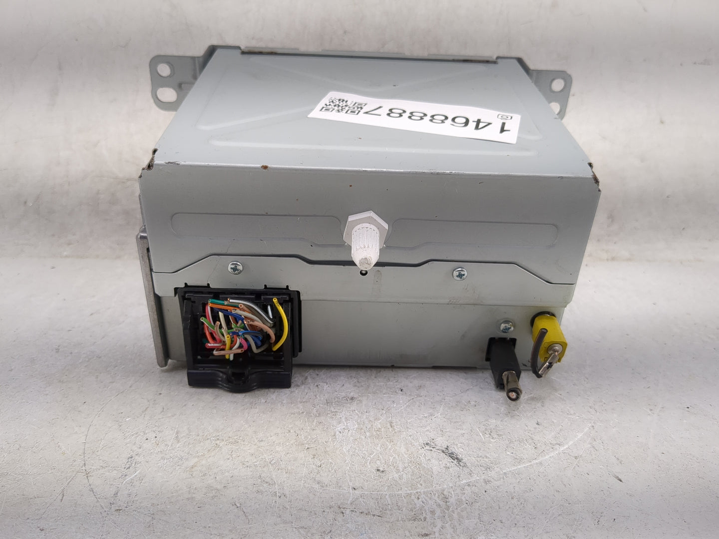 2014-2015 Chevrolet Equinox Radio AM FM Cd Player Receiver Replacement P/N:22976137 Fits Fits 2014 2015 2016 2017 OEM Used A