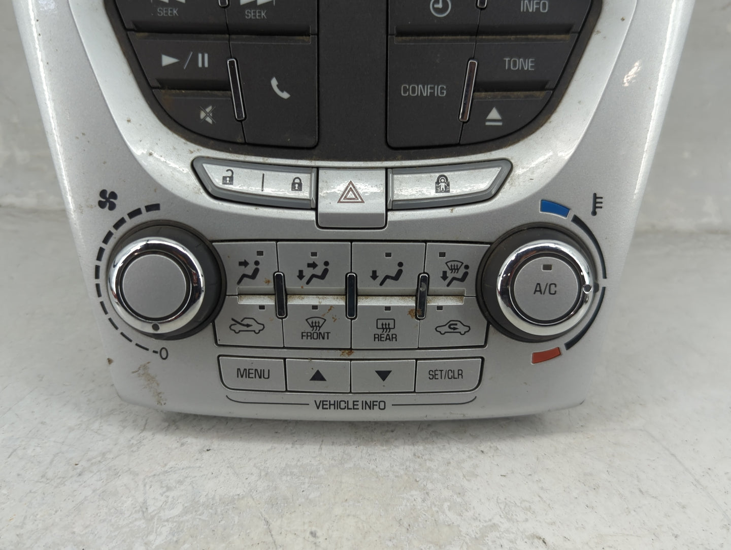 2015 Chevrolet Equinox Radio AM FM Cd Player Receiver Replacement P/N:23450883 90025-511/0004, 88888888 Fits Fits 2014 2016 