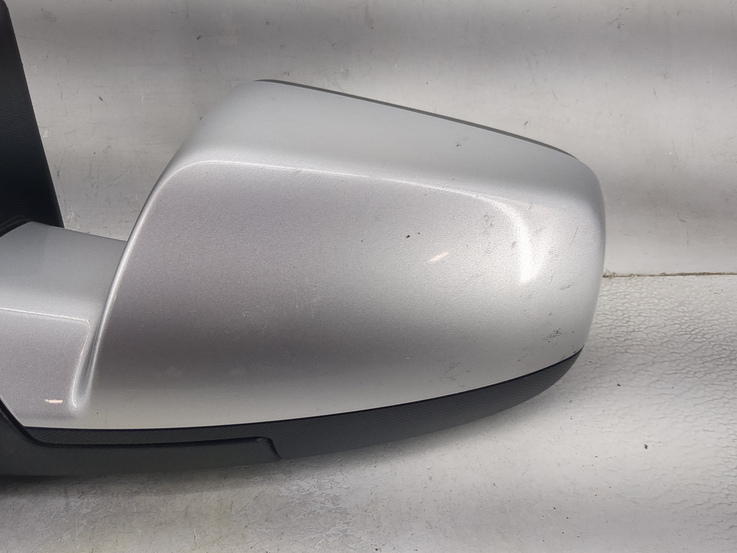 2011-2014 Chevrolet Equinox Driver Side View Mirror - Left Door Mirror OEM Used - Oemusedautoparts1.com