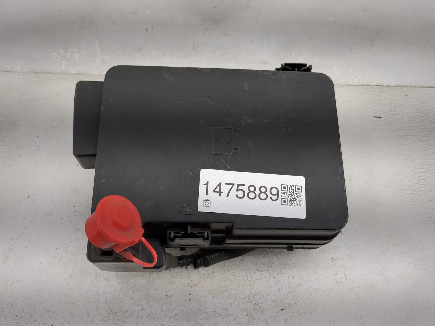 2013-2015 Chevrolet Equinox Fusebox Fuse Box Panel Relay Module P/N:22922727 Fits Fits 2013 2014 2015 OEM Used Auto Parts - 