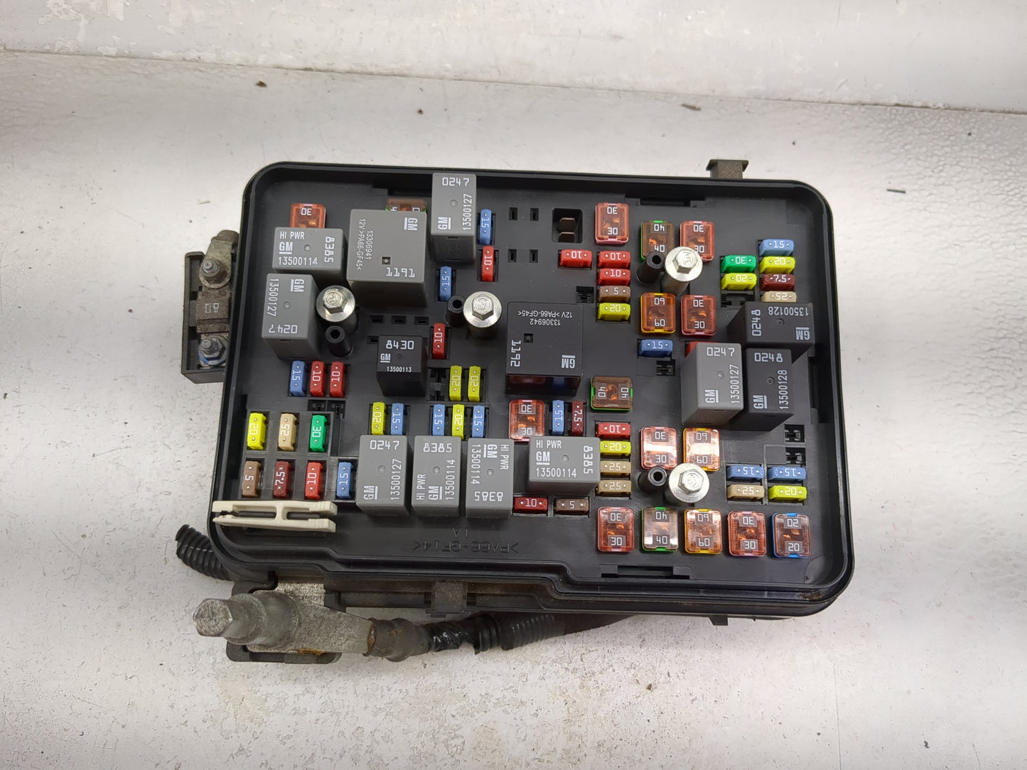2013-2015 Chevrolet Equinox Fusebox Fuse Box Panel Relay Module P/N:22922727 Fits Fits 2013 2014 2015 OEM Used Auto Parts - 