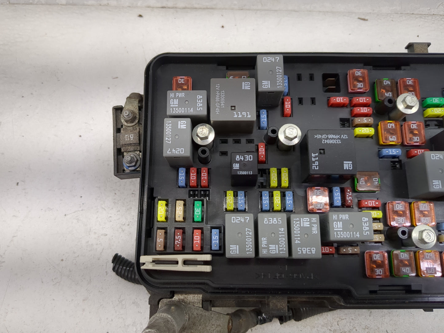 2013-2015 Chevrolet Equinox Fusebox Fuse Box Panel Relay Module P/N:22922727 Fits Fits 2013 2014 2015 OEM Used Auto Parts - 