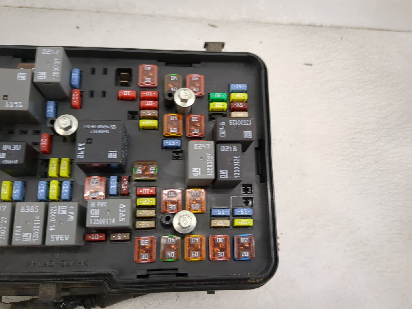 2013-2015 Chevrolet Equinox Fusebox Fuse Box Panel Relay Module P/N:22922727 Fits Fits 2013 2014 2015 OEM Used Auto Parts - 