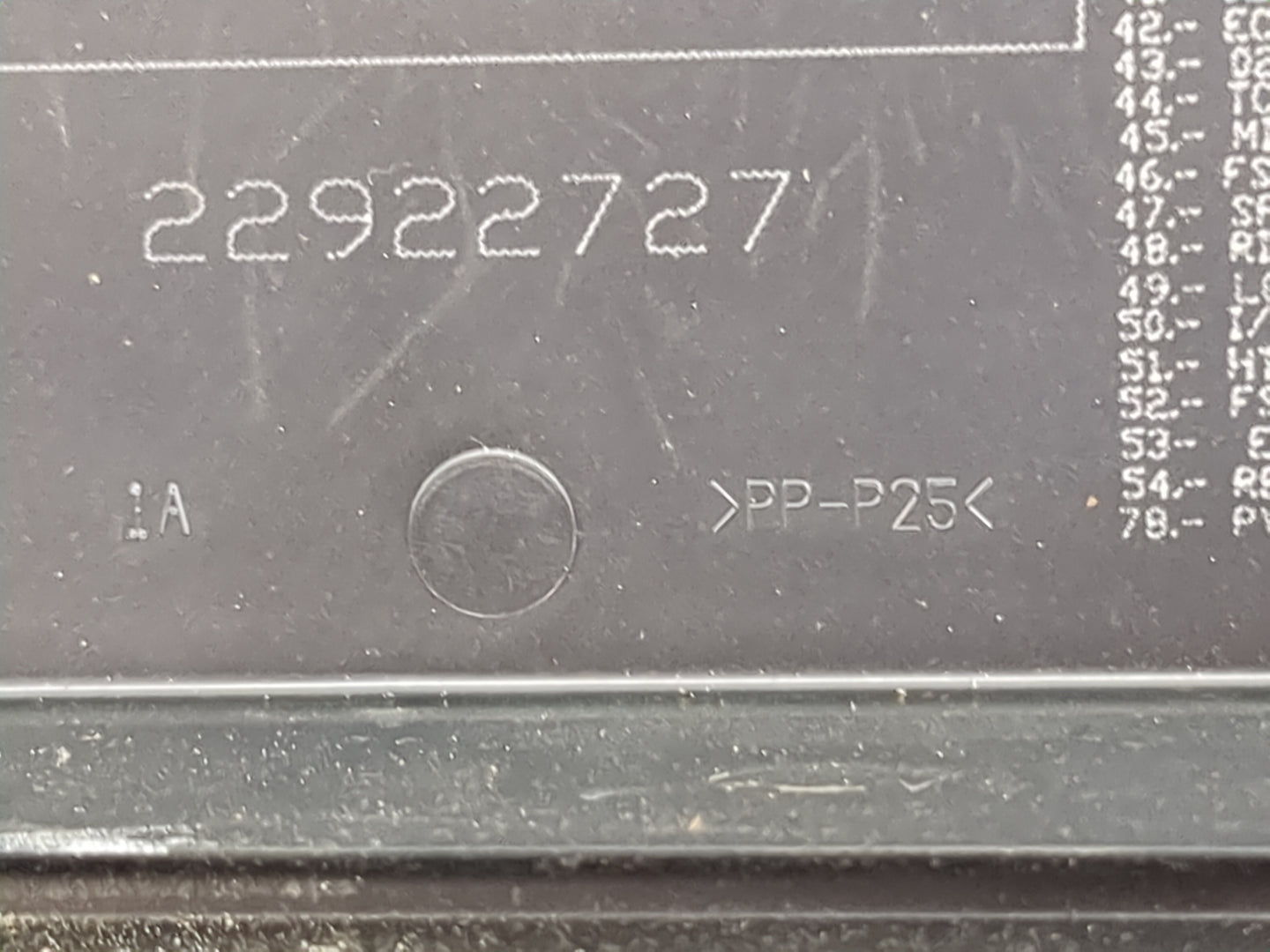 2013-2016 Chevrolet Equinox Fusebox Fuse Box Panel Relay Module P/N:22922727 Fits Fits 2013 2014 2015 2016 OEM Used Auto Par