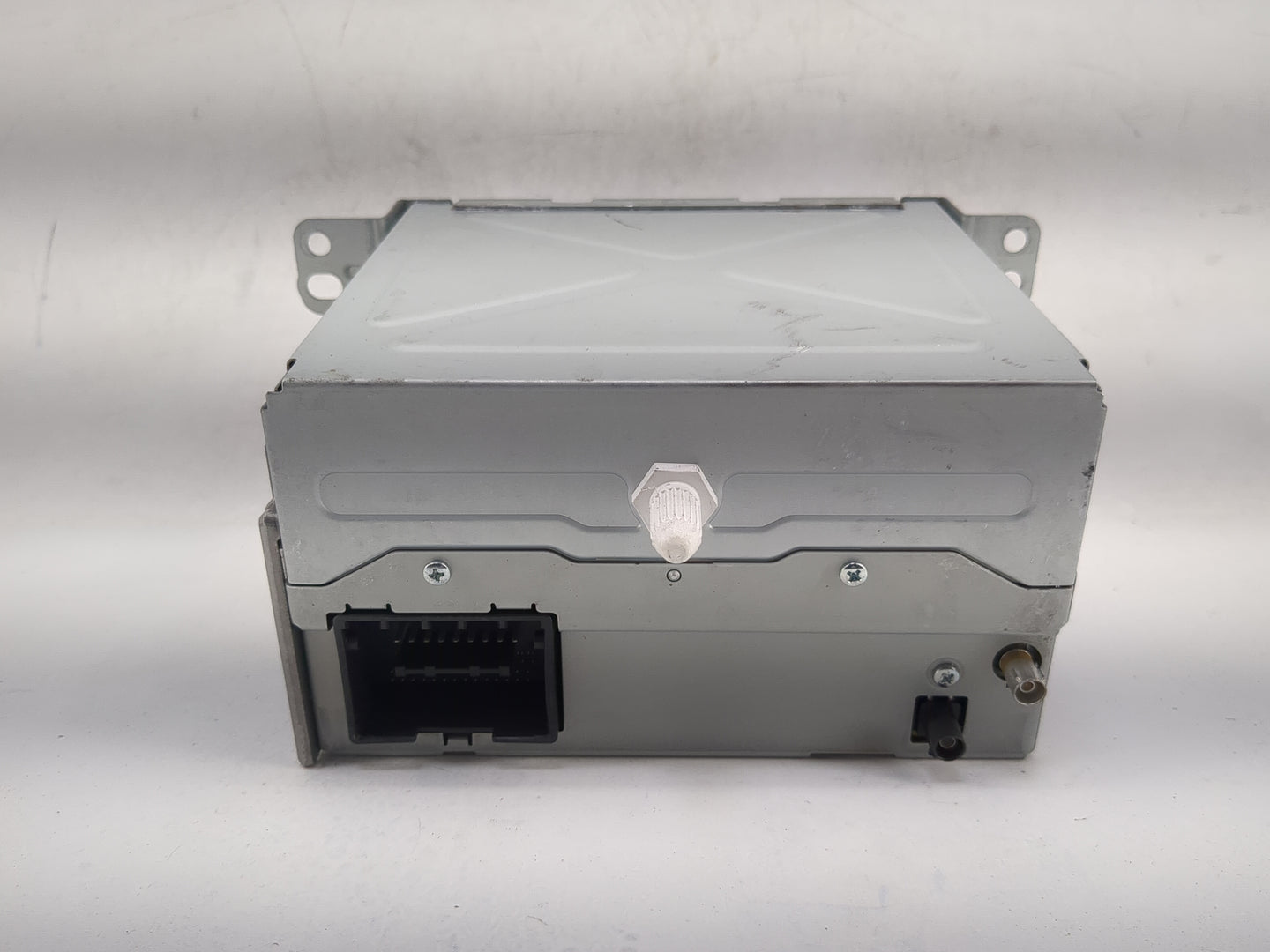 2014-2015 Chevrolet Equinox Radio AM FM Cd Player Receiver Replacement P/N:22976137 Fits Fits 2014 2015 2016 2017 OEM Used A