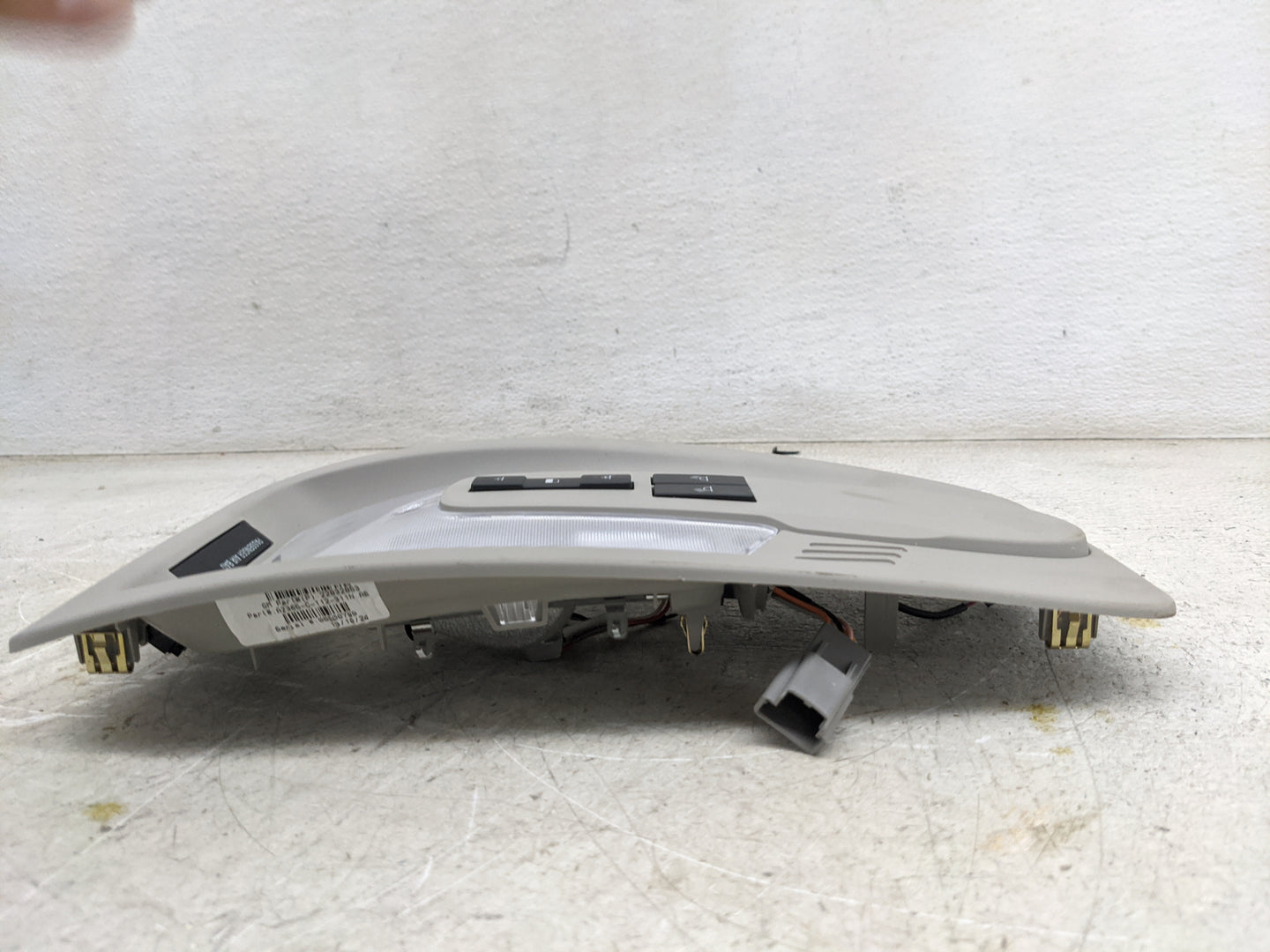 2014-2017 Chevrolet Equinox Overhead Roof Console Tan - Oemusedautoparts1.com