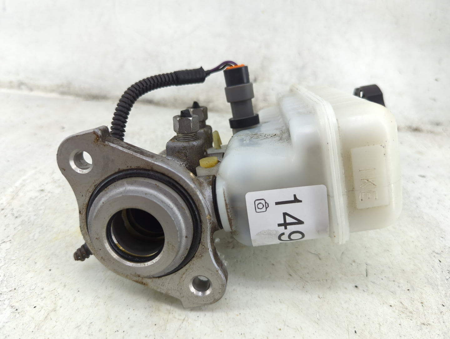 2011-2017 Chevrolet Equinox Brake Master Cylinder 1492420 - Oemusedautoparts1.com