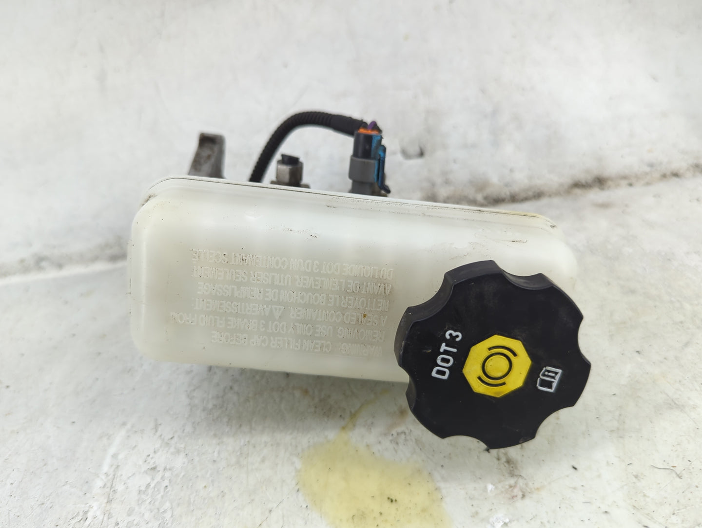 2011-2017 Chevrolet Equinox Brake Master Cylinder 1492420 - Oemusedautoparts1.com