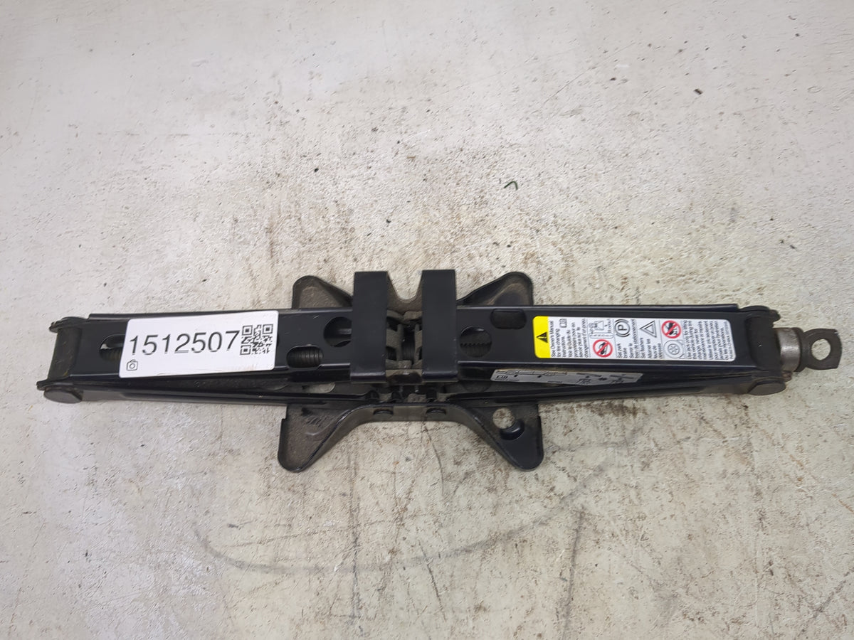 2014 Chevrolet Equinox Spare Scissor Car Jack 1512507 - Oemusedautoparts1.com