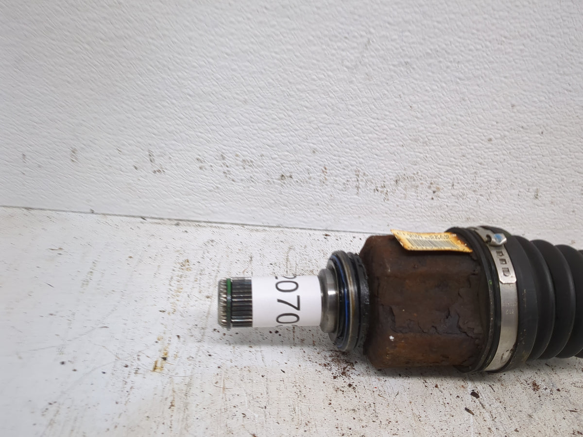 2010-2017 Chevrolet Equinox Axle Shaft Rear Passenger Cv C/v 1520703 - Oemusedautoparts1.com