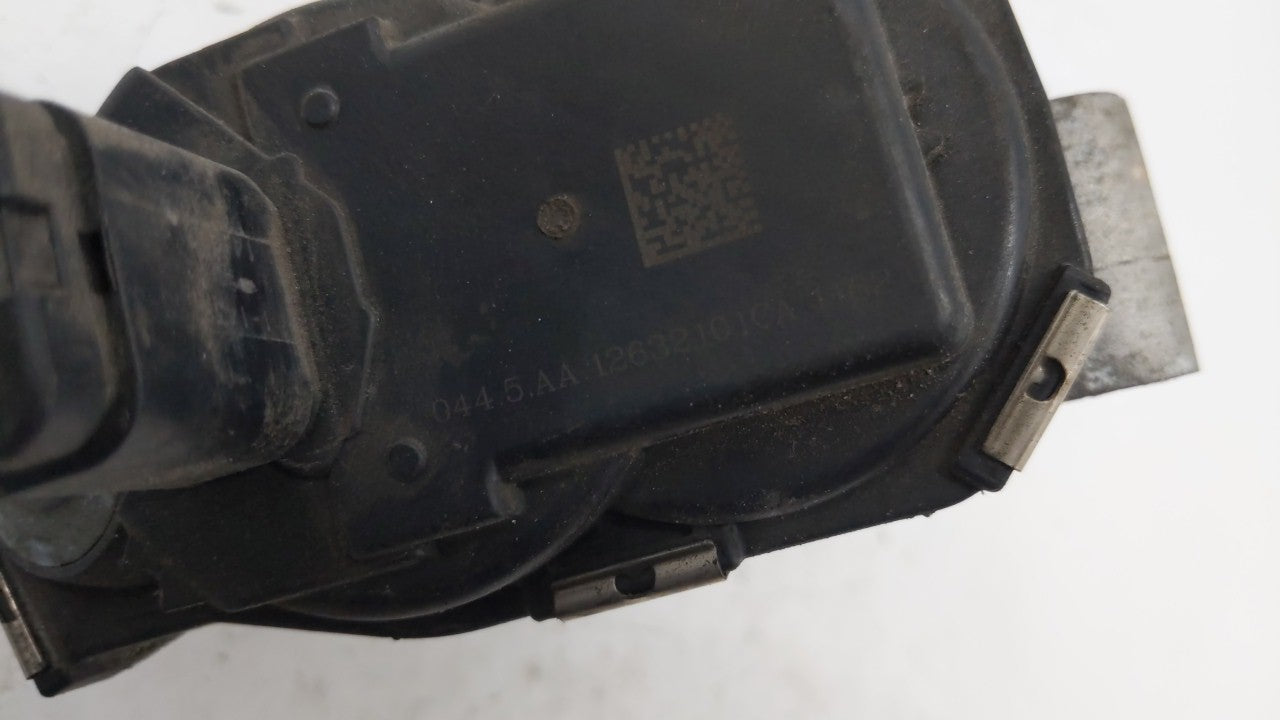2012-2015 Chevrolet Equinox Throttle Body P/N:126321010A 12632101CA Fits Fits 2012 2013 2014 2015 OEM Used Auto Parts - Oemu
