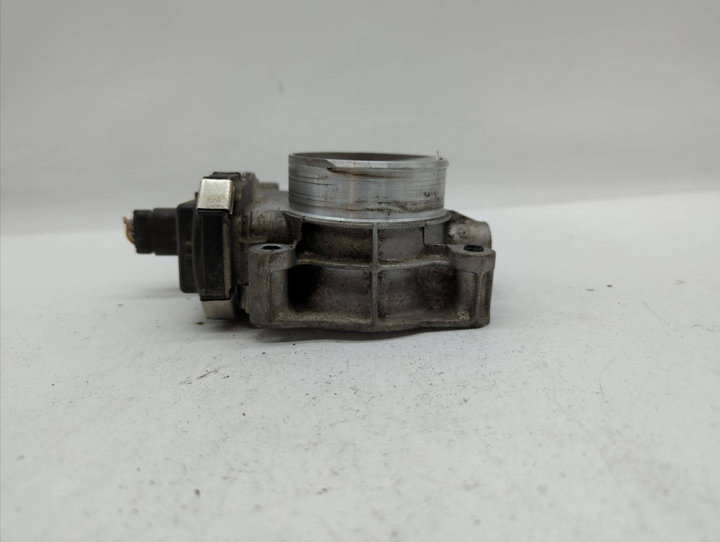 2012-2015 Chevrolet Equinox Throttle Body P/N:12632101CA Fits Fits 2012 2013 2014 2015 OEM Used Auto Parts - Oemusedautopart