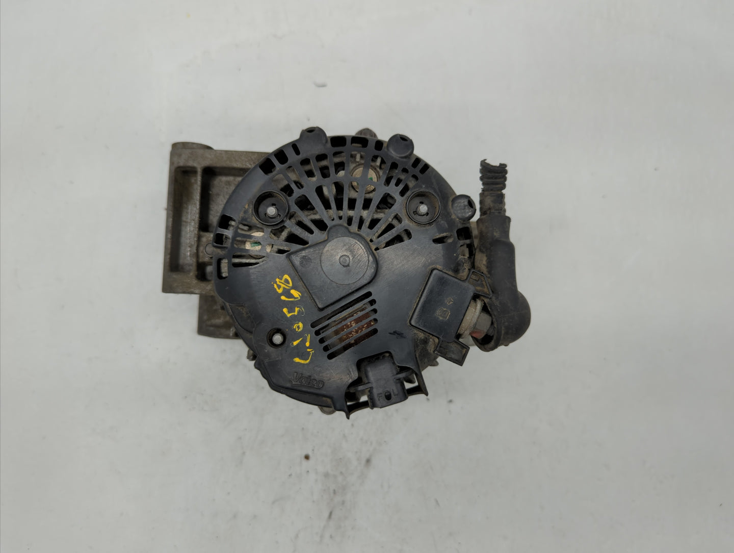 2010-2017 Chevrolet Equinox Alternator Replacement Generator Charging Assembly Engine OEM P/N:13588328 13512759 Fits OEM Use