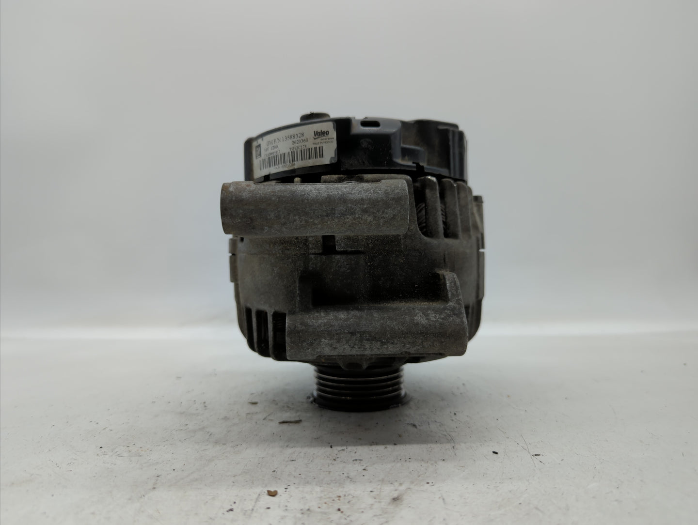 2010-2017 Chevrolet Equinox Alternator Replacement Generator Charging Assembly Engine OEM P/N:13588328 13512759 Fits OEM Use