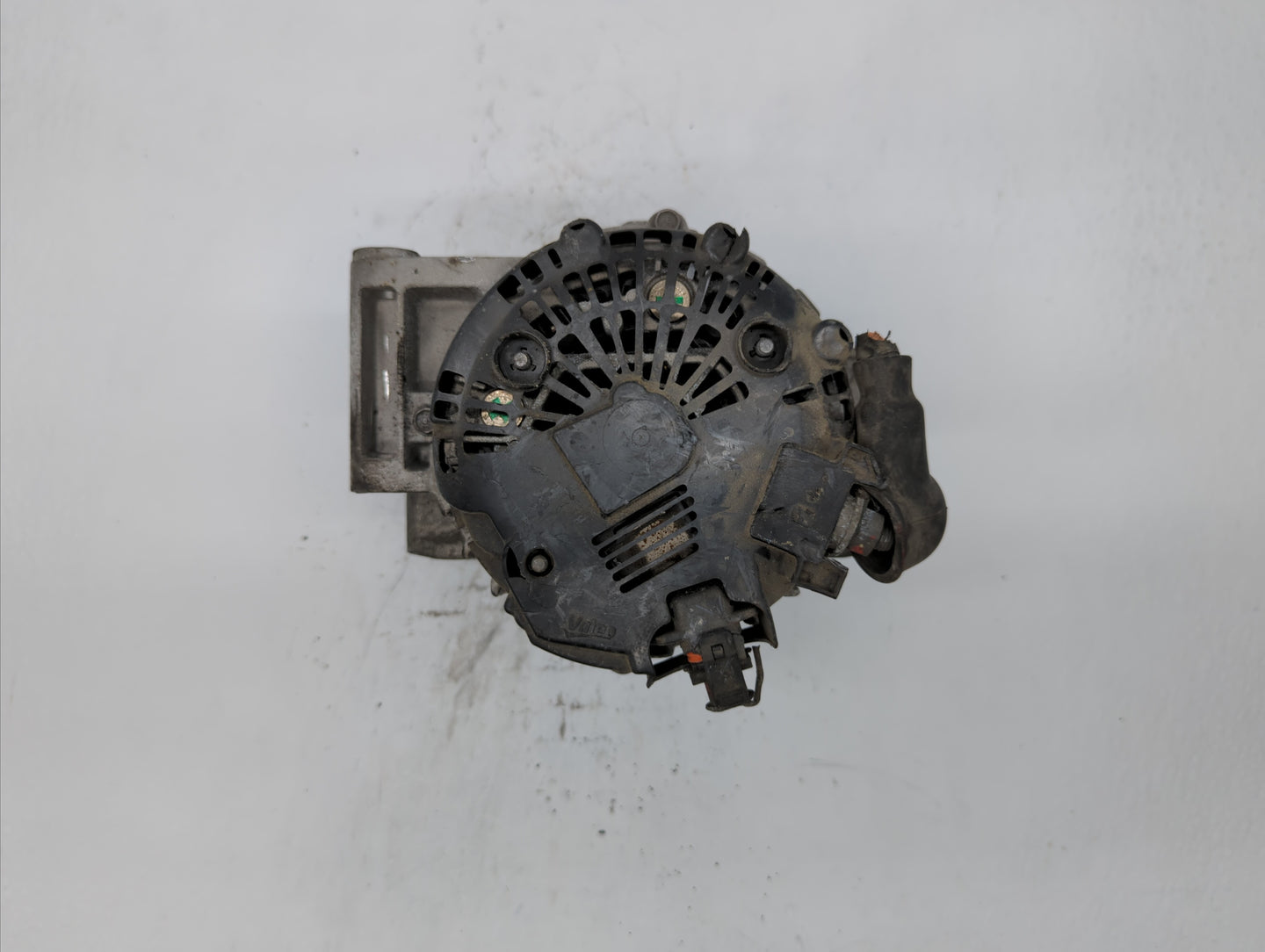 2010-2017 Chevrolet Equinox Alternator Replacement Generator Charging Assembly Engine OEM P/N:13588328 13512759 Fits OEM Use