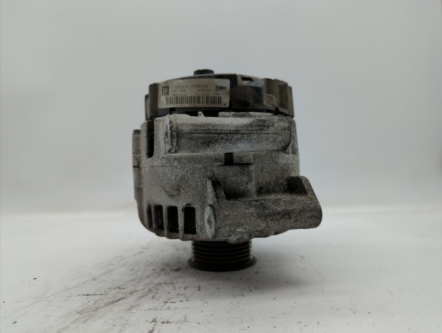 2010-2017 Chevrolet Equinox Alternator Replacement Generator Charging Assembly Engine OEM P/N:13588328 13512759 Fits OEM Use