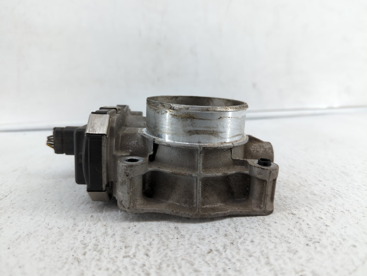 2012-2015 Chevrolet Equinox Throttle Body P/N:12632101CA Fits Fits 2012 2013 2014 2015 OEM Used Auto Parts - Oemusedautopart