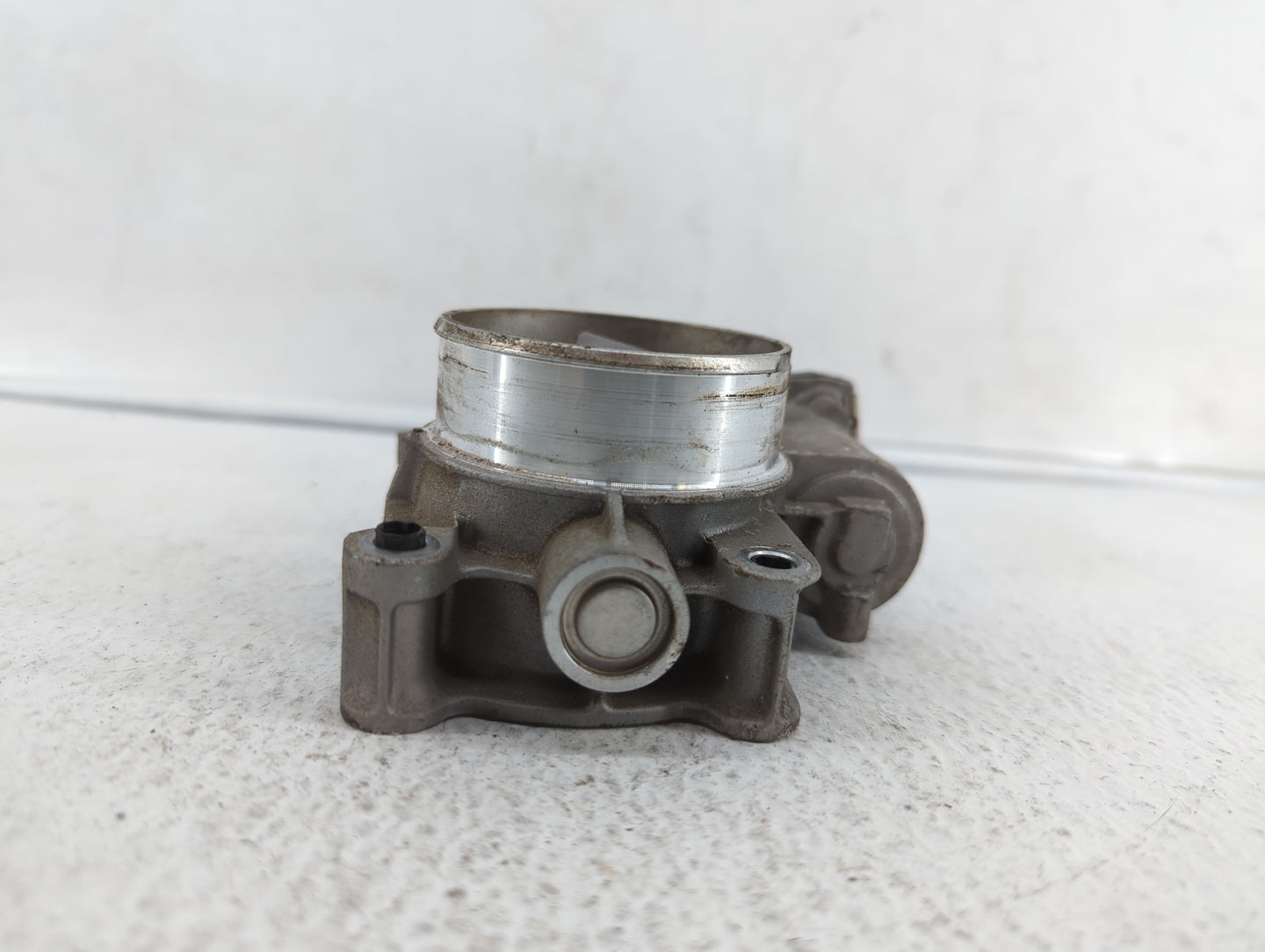 2012-2015 Chevrolet Equinox Throttle Body P/N:12632101CA Fits Fits 2012 2013 2014 2015 OEM Used Auto Parts - Oemusedautopart