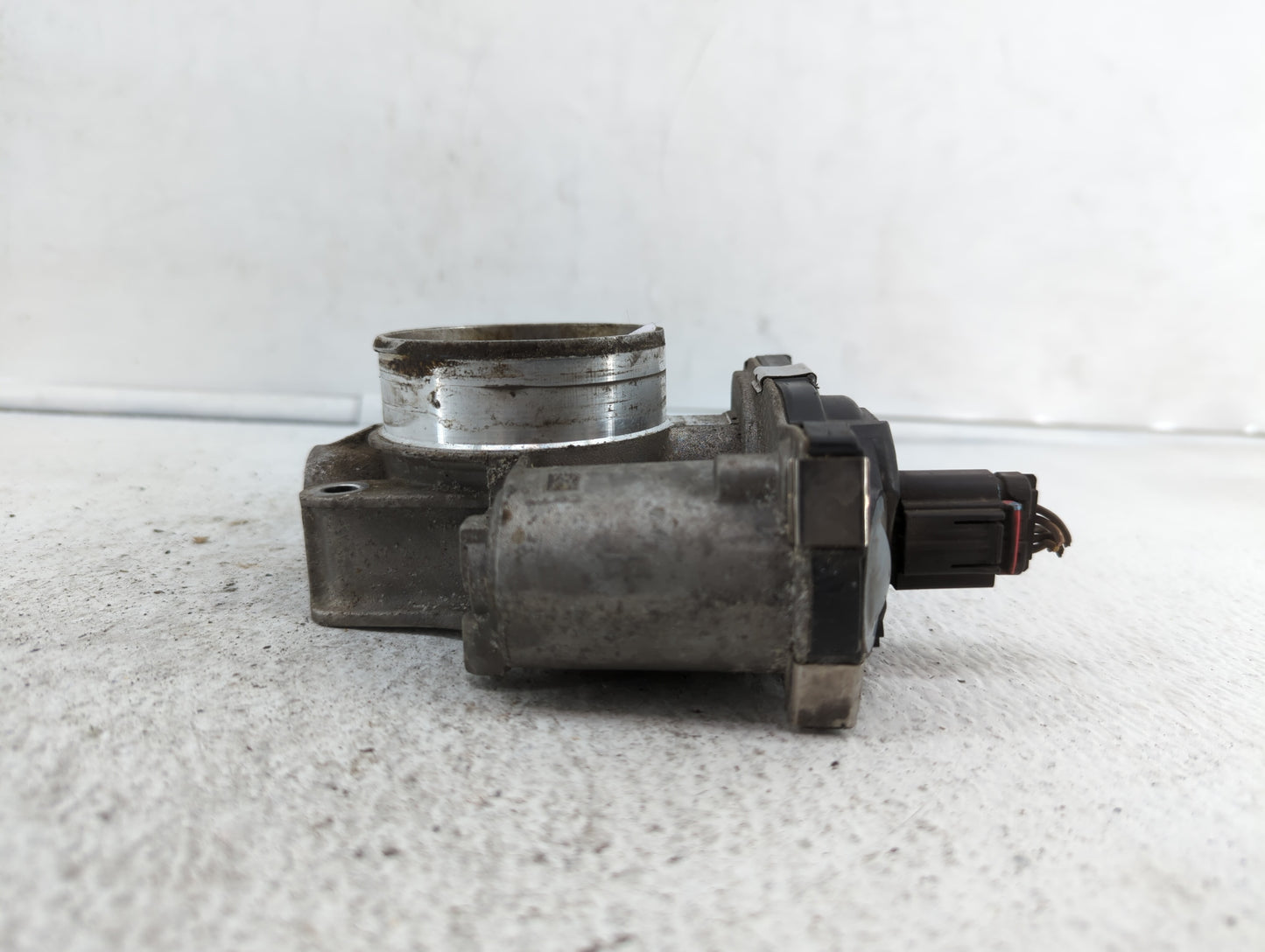 2012-2015 Chevrolet Equinox Throttle Body P/N:12627217DA 12632101CA Fits Fits 2012 2013 2014 2015 OEM Used Auto Parts - Oemu