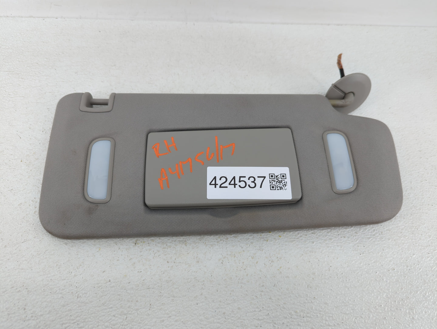 2010-2017 Chevrolet Equinox Sun Visor Shade Replacement Passenger Right Mirror Fits Fits 2010 2011 2012 2013 2014 2015 2016 