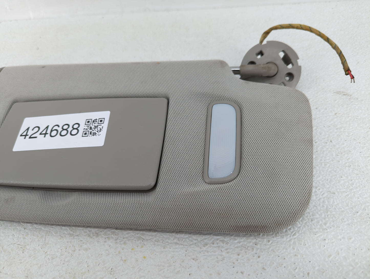 2010-2017 Chevrolet Equinox Sun Visor Shade Replacement Passenger Right Mirror Fits Fits 2010 2011 2012 2013 2014 2015 2016 