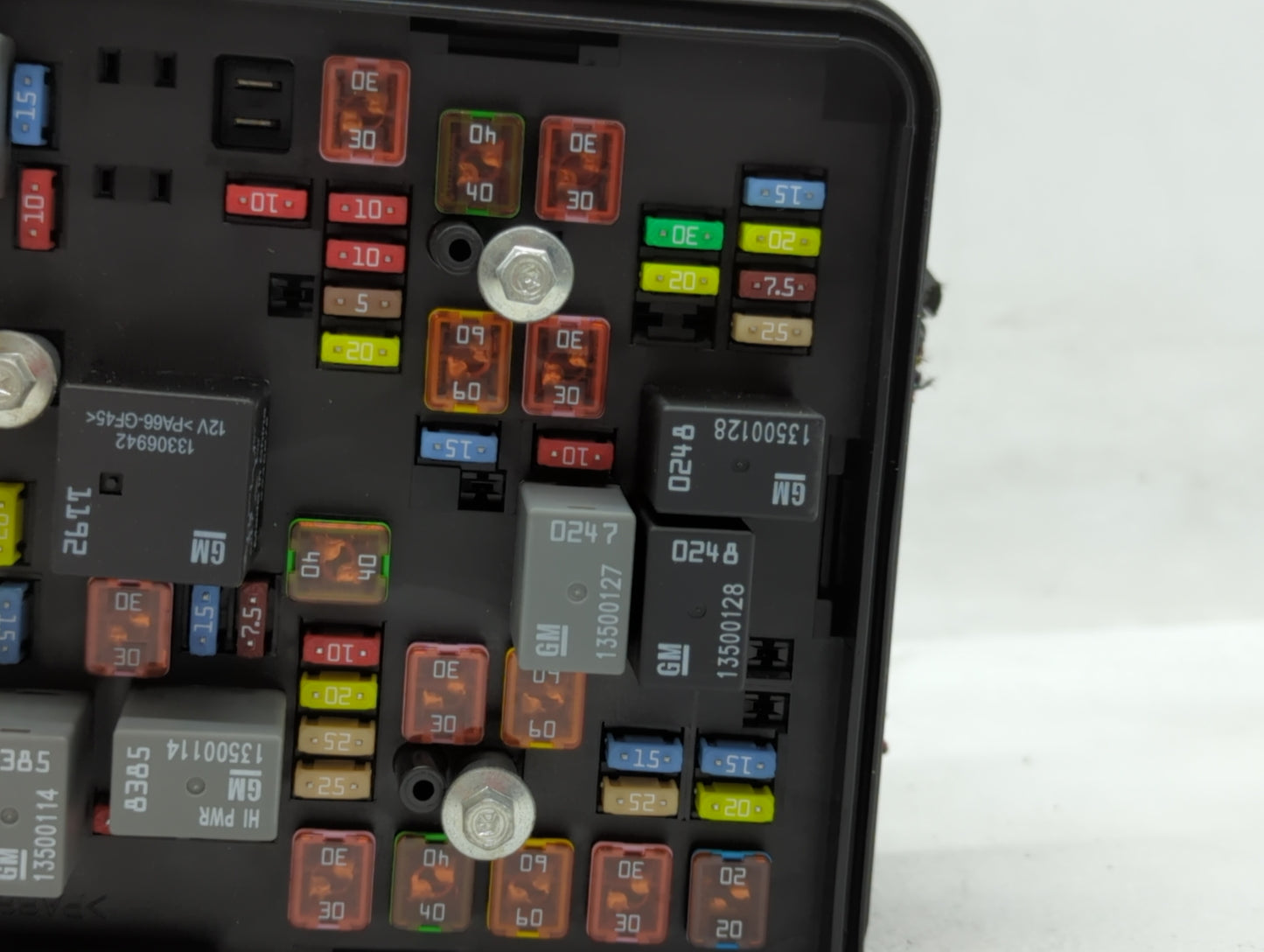 2013-2015 Chevrolet Equinox Fusebox Fuse Box Panel Relay Module P/N:22922727 22929762, 22920763 Fits Fits 2013 2014 2015 OEM