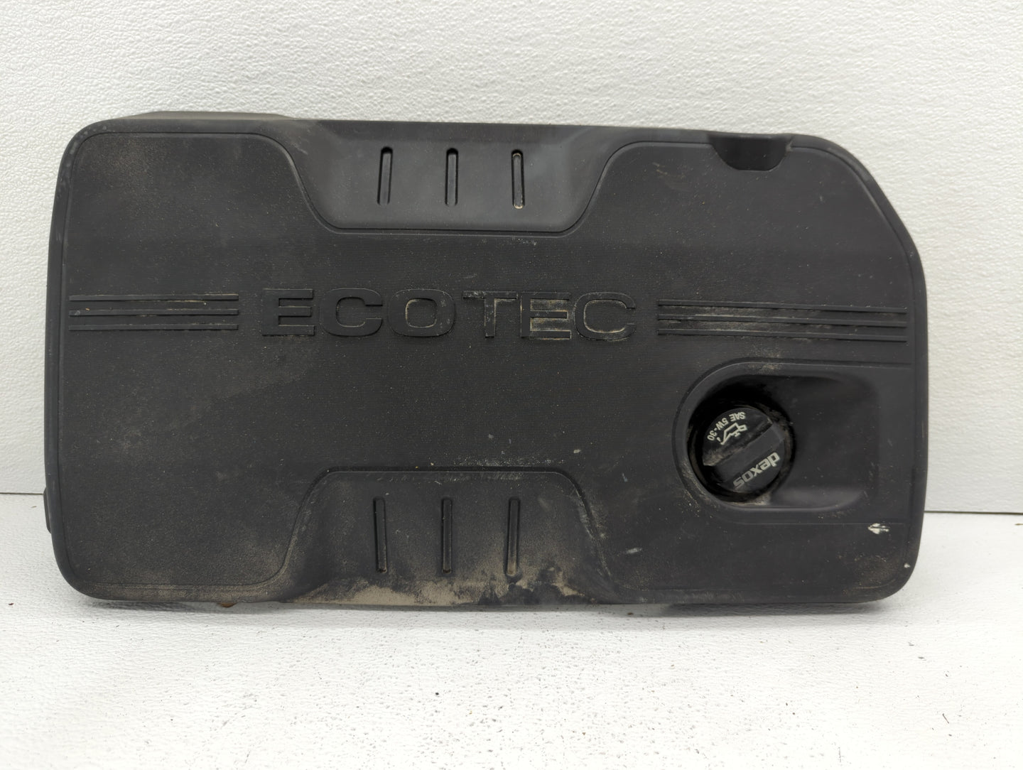 2014 Chevrolet Equinox Engine Cover - Oemusedautoparts1.com