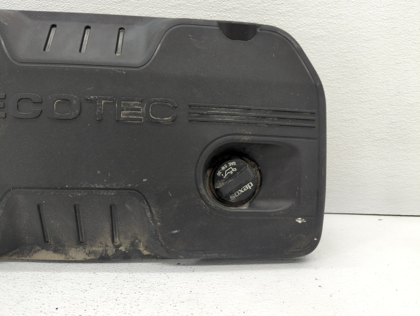 2014 Chevrolet Equinox Engine Cover - Oemusedautoparts1.com