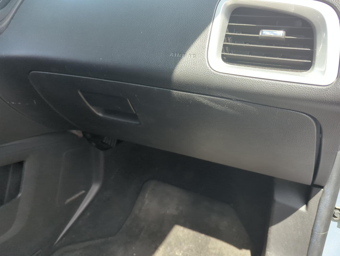 2014 Chevrolet Equinox Passenger Glove Box Door Storage Compartment 5027438 - Oemusedautoparts1.com