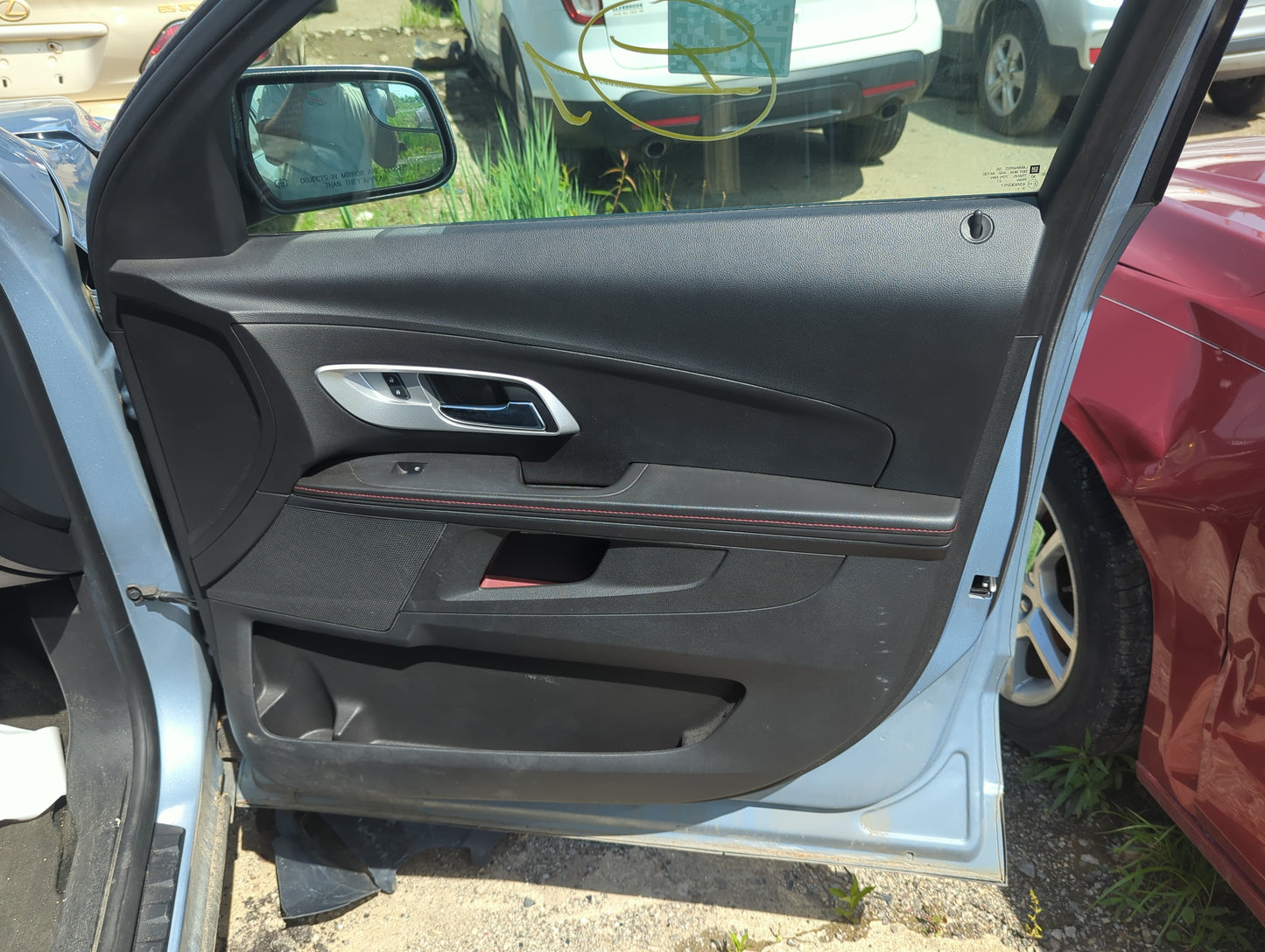 2014 Chevrolet Equinox Front Right Passenger Interior Door Panel Trim 5027455 - Oemusedautoparts1.com