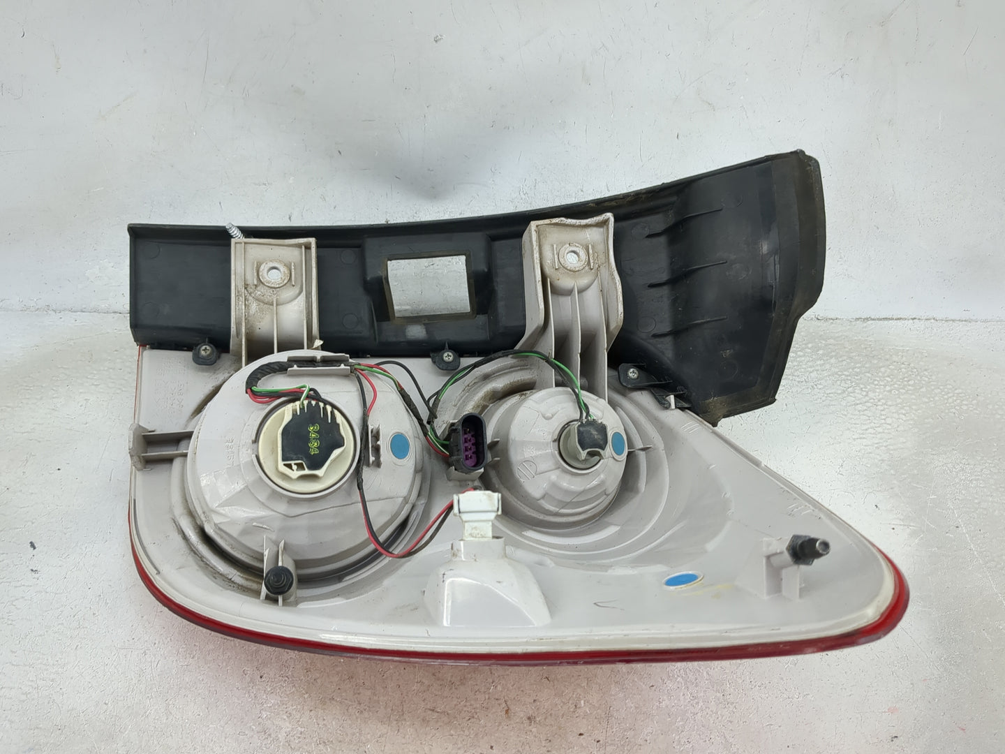 2010-2015 Chevrolet Equinox Tail Light Assembly Driver Left OEM Fits Fits 2010 2011 2012 2013 2014 2015 OEM Used Auto Parts 
