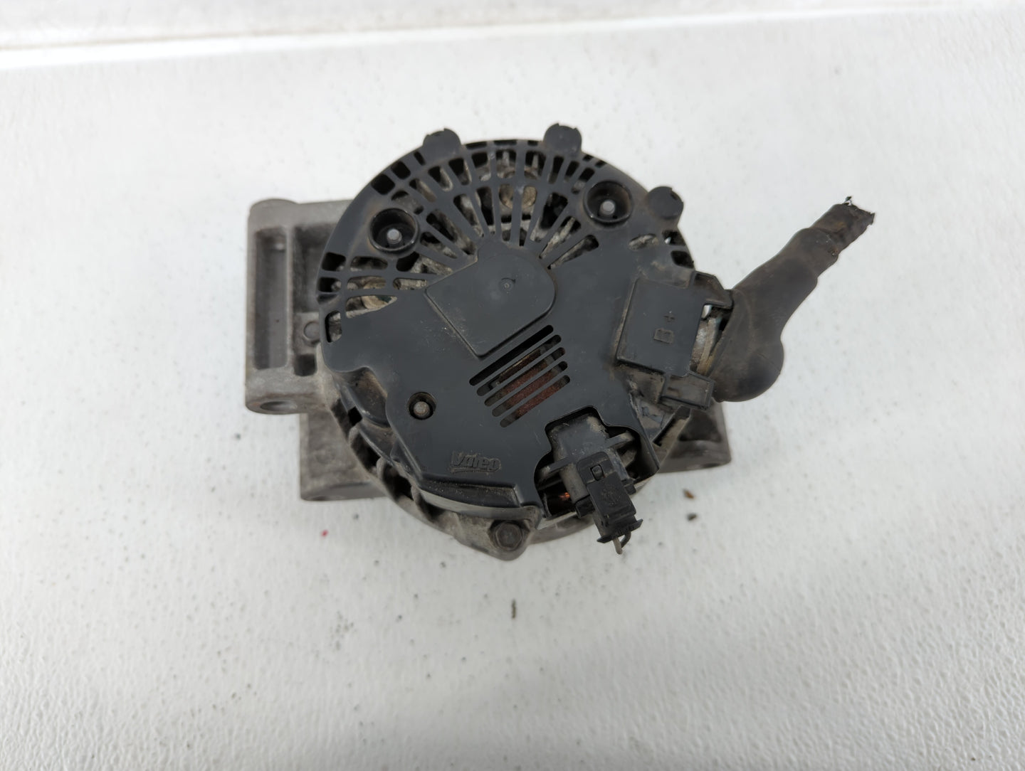 2010-2017 Chevrolet Equinox Alternator Replacement Generator Charging Assembly Engine OEM P/N:13588328 Fits OEM Used Auto Pa