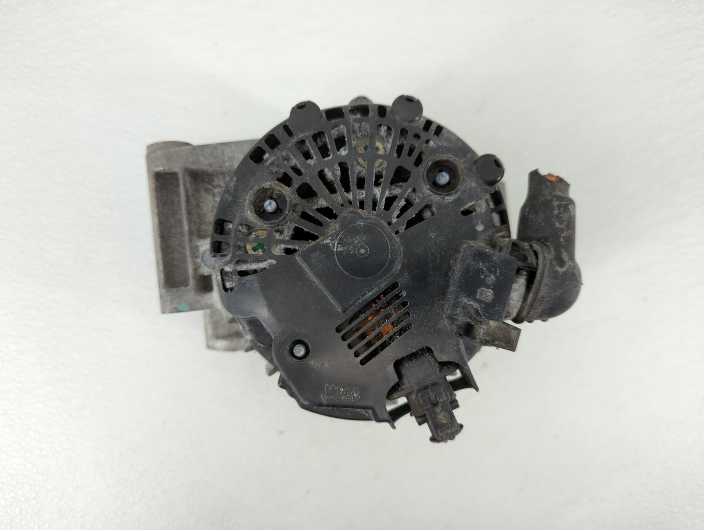 2010-2017 Chevrolet Equinox Alternator Replacement Generator Charging Assembly Engine OEM P/N:13588328 Fits OEM Used Auto Pa